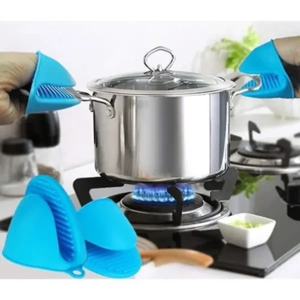 Silicone pot holder